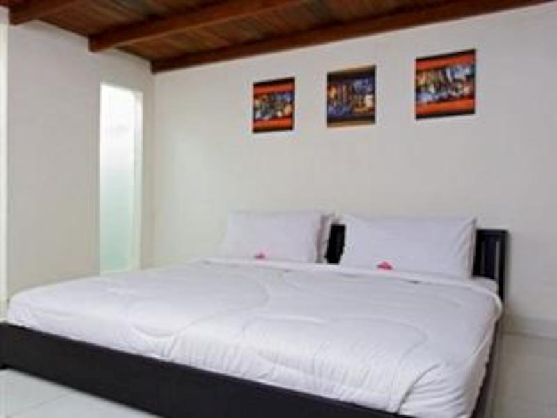 Super Oyo 91495 Hotel Indah Residence Денпасар Екстериор снимка