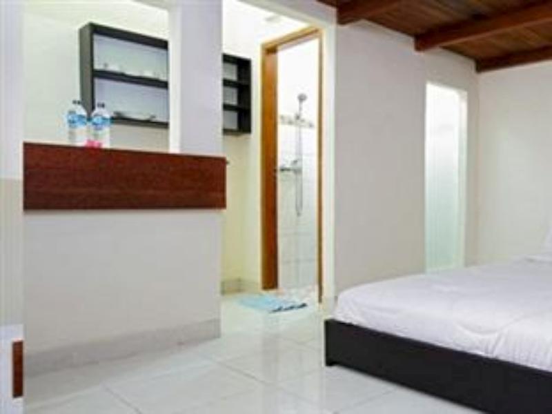 Super Oyo 91495 Hotel Indah Residence Денпасар Екстериор снимка