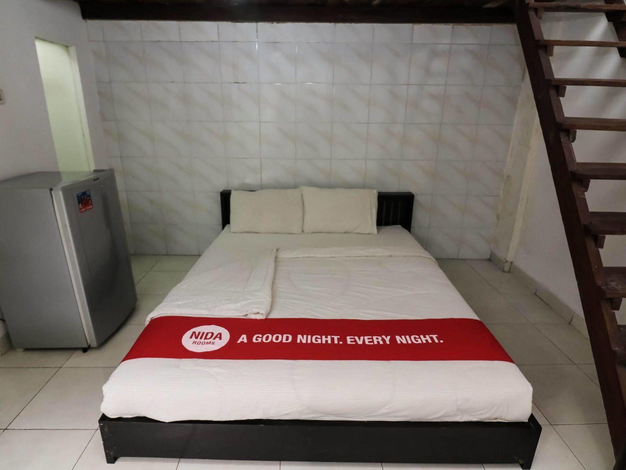 Super Oyo 91495 Hotel Indah Residence Денпасар Екстериор снимка