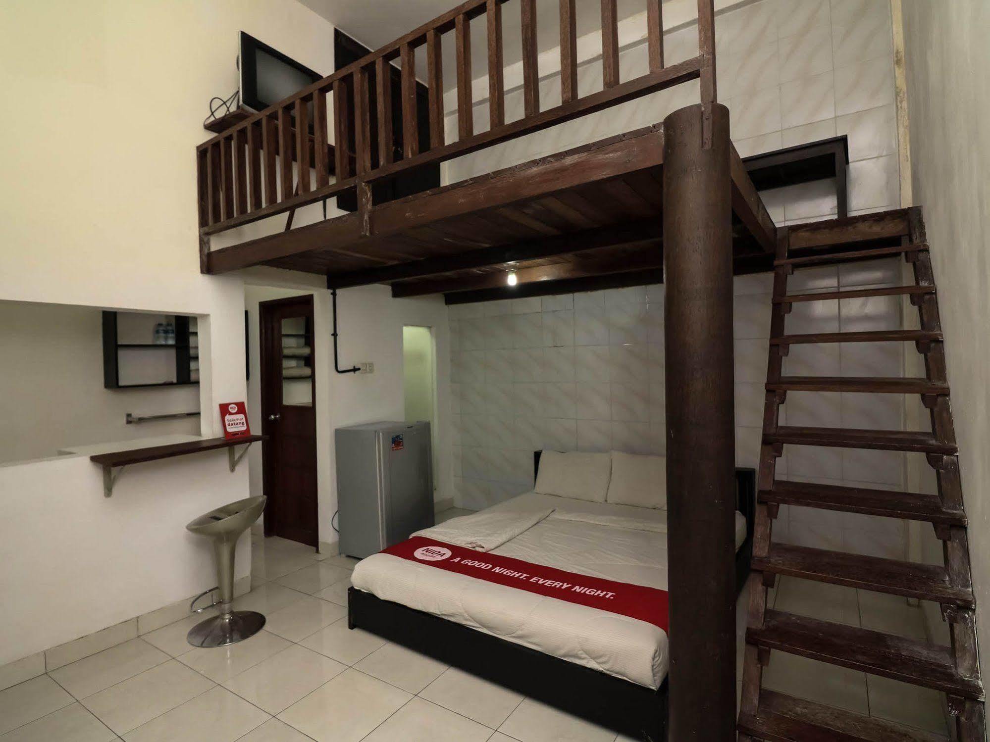 Super Oyo 91495 Hotel Indah Residence Денпасар Екстериор снимка